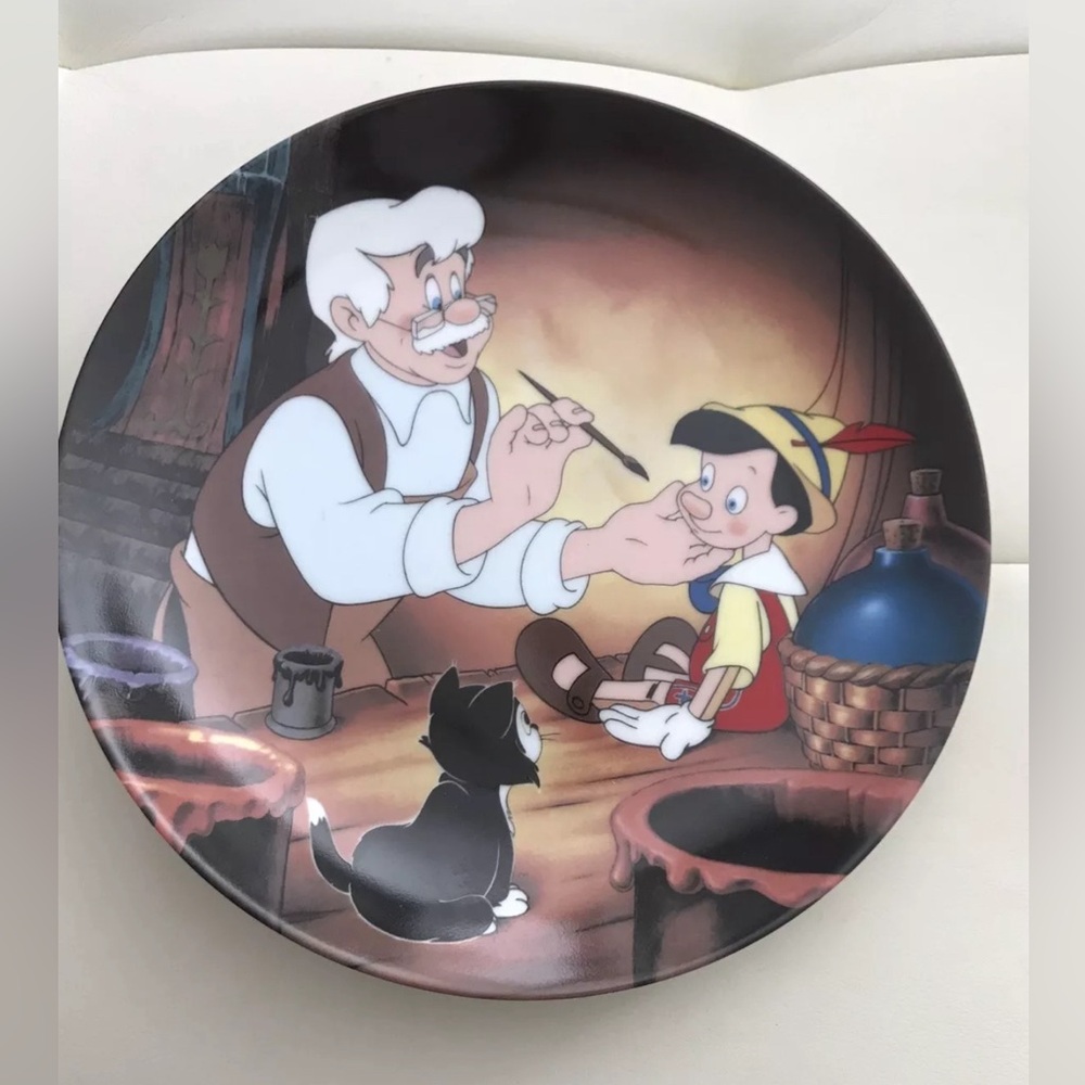 Vintage Disney 1989 Geppetto Creates Pinocchio Collector Plate Knowles with Box